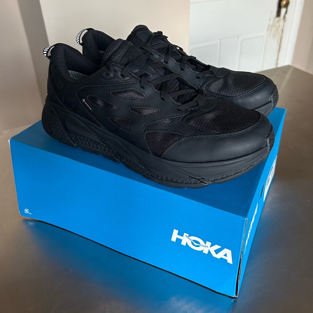 Hoka One One U Clifton L GTX men’s 11/women’s 12 NIB